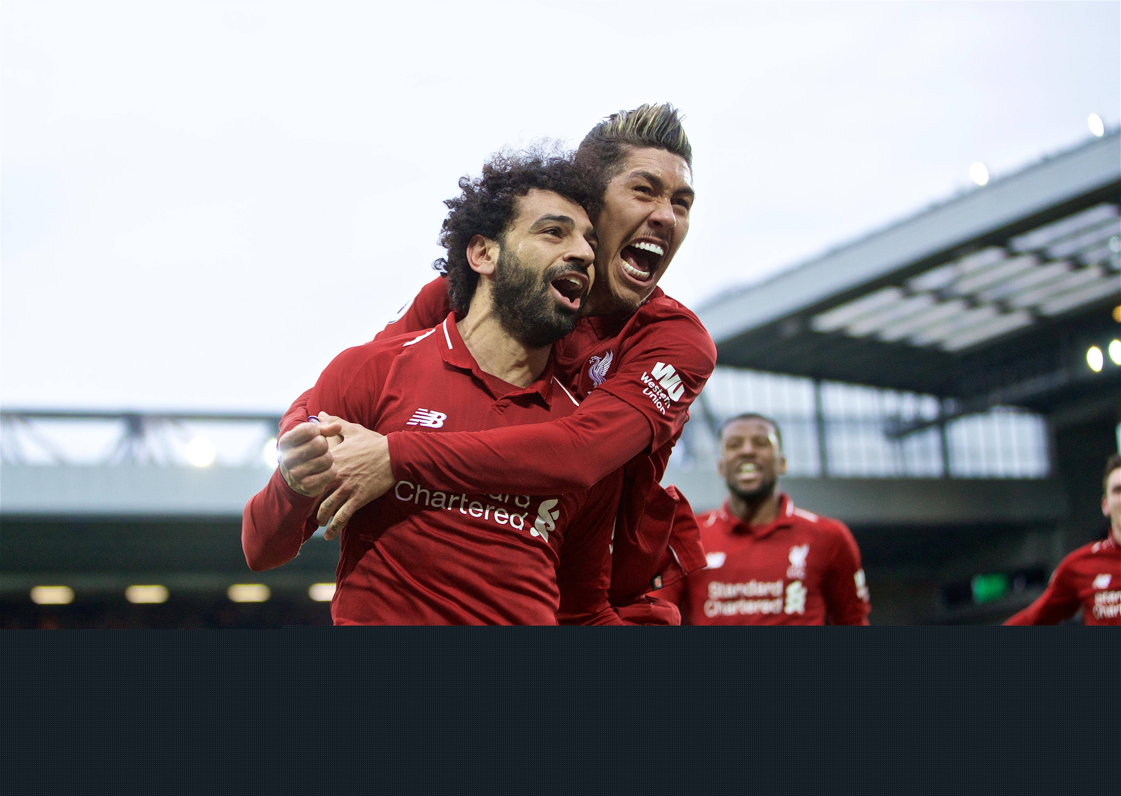 詹姆斯艰难胜利，球队逆境求生（詹姆斯苦战取胜，球队逆境突围）