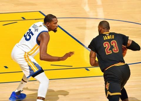 亚马尔首发巴萨首次无法赢球 本赛季此前12战全胜（亚马尔首发，巴萨本赛季首次未能取胜，此前12战全胜遭终结）