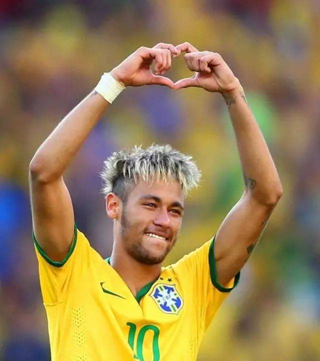 瓜迪奥拉：哈兰德发挥的很好，福登踢的太着急了需要更冷静（瓜迪奥拉：哈兰德表现出色，福登过于急躁需更冷静）