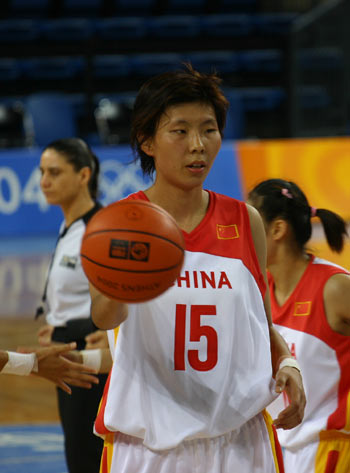 北马其顿新一期大名单：埃尔马斯领衔，英博外援阿利米在列（北马其顿最新国家队名单出炉：埃尔马斯压阵，英博外援阿利米入选）