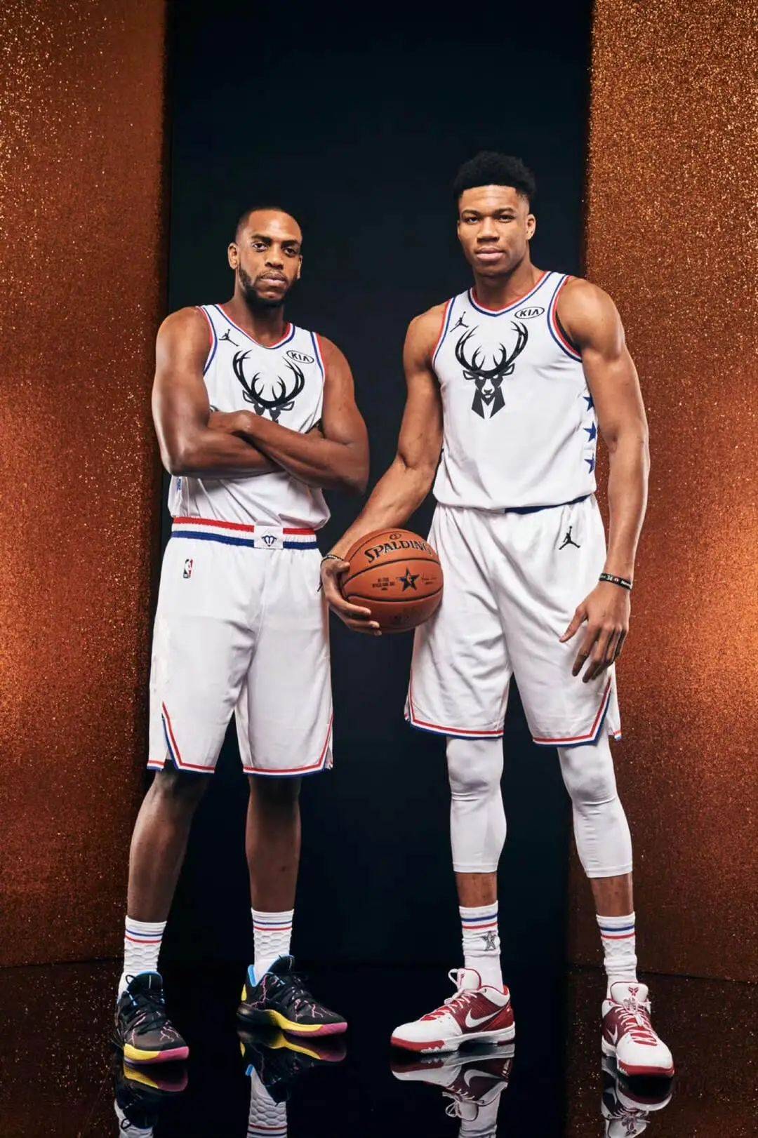 绿帽哥：利物浦关注巴尔科拉，球员与大巴黎续约谈判陷入僵局（利物浦密切关注巴尔科拉，球员与大巴黎续约谈判受阻）