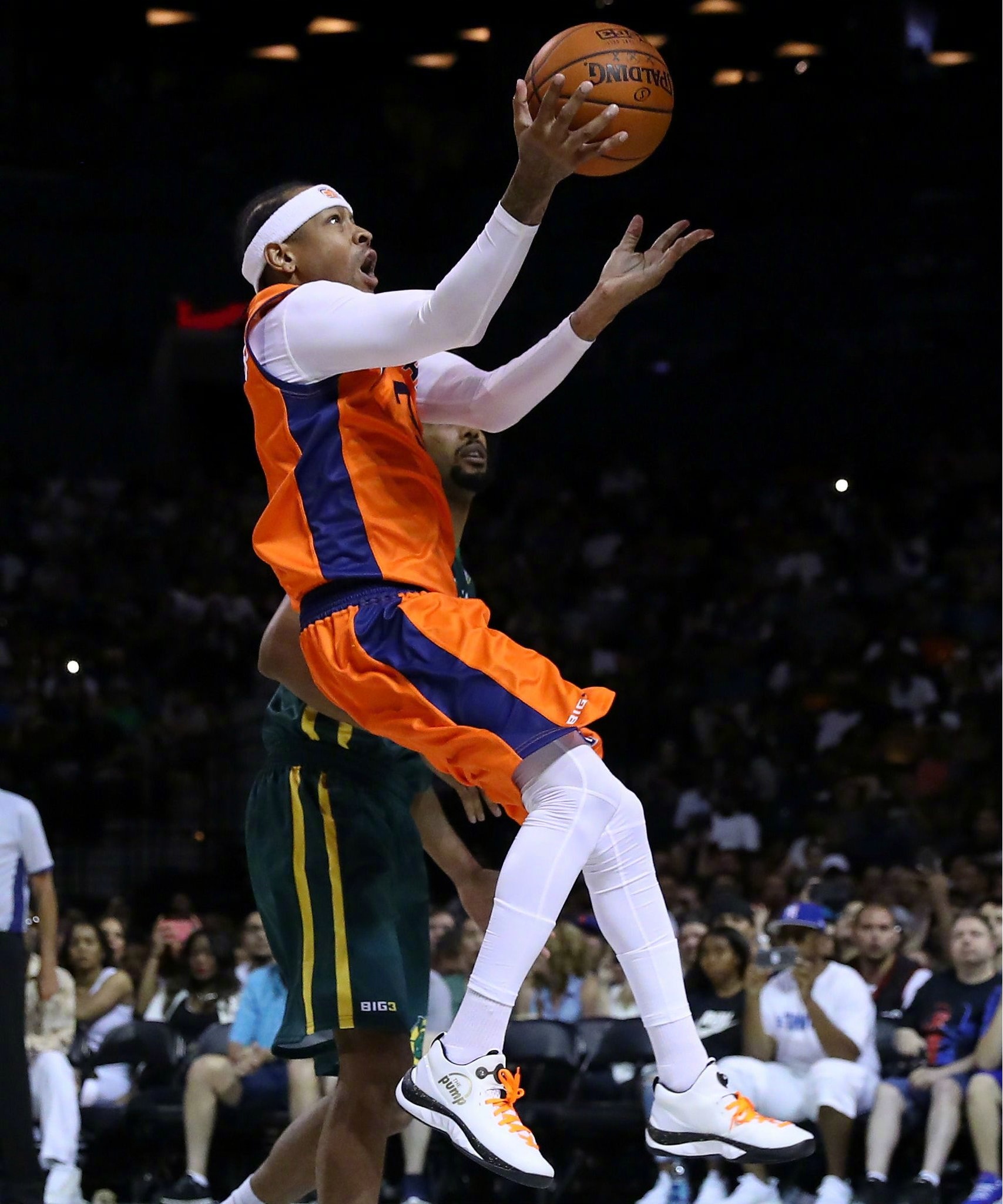 皇马不会前往安菲尔德踩场，阿隆索：这样不会被200台摄像机包围（皇马将不在安菲尔德进行踩场，阿隆索：避免被200台摄像机包围）