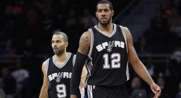 里夫斯14分7助攻＆艾顿10分，湖人半场轰出67分（里夫斯14分7助攻、艾顿10分，湖人半场轰下67分）