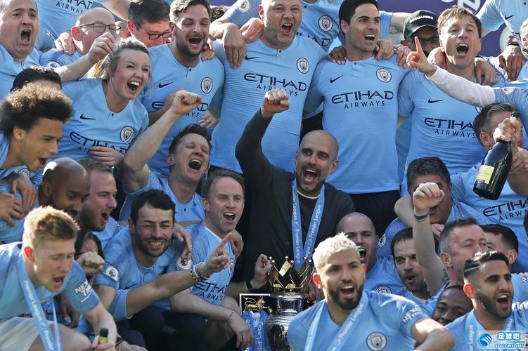 斯洛特：欧冠排除萨拉赫是俱乐部决定，没有理由不希望他留下（斯洛特：萨拉赫无缘欧冠为俱乐部决定，我当然希望他留下）