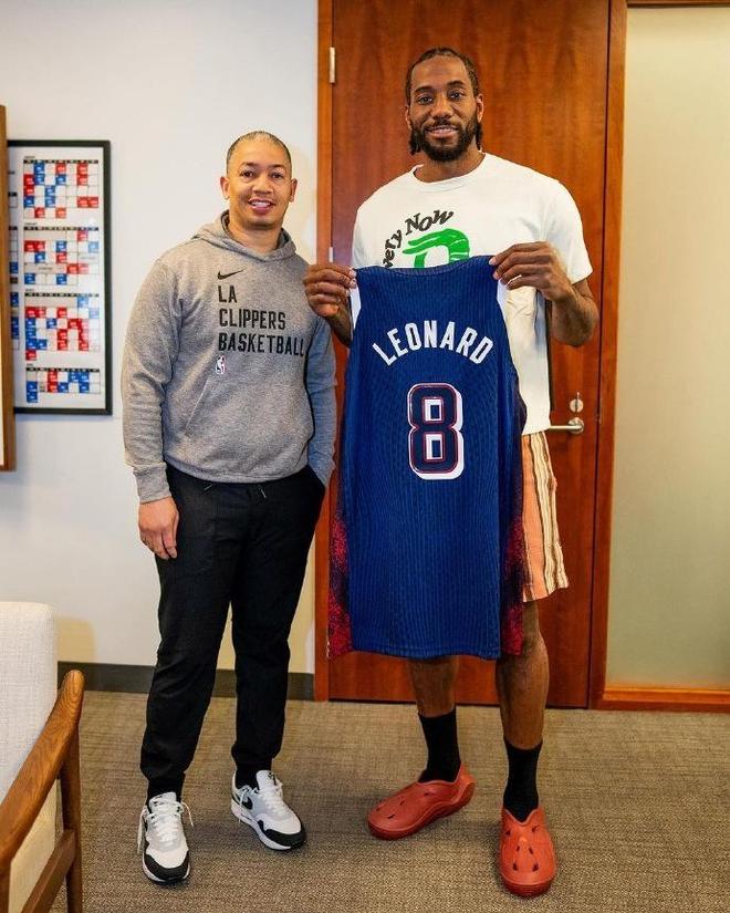 快船全场28次失误，雷霆利用失误得分38分，快船输21分（快船全场送出28次失误，雷霆借机拿下38分，快船以21分之差告负）