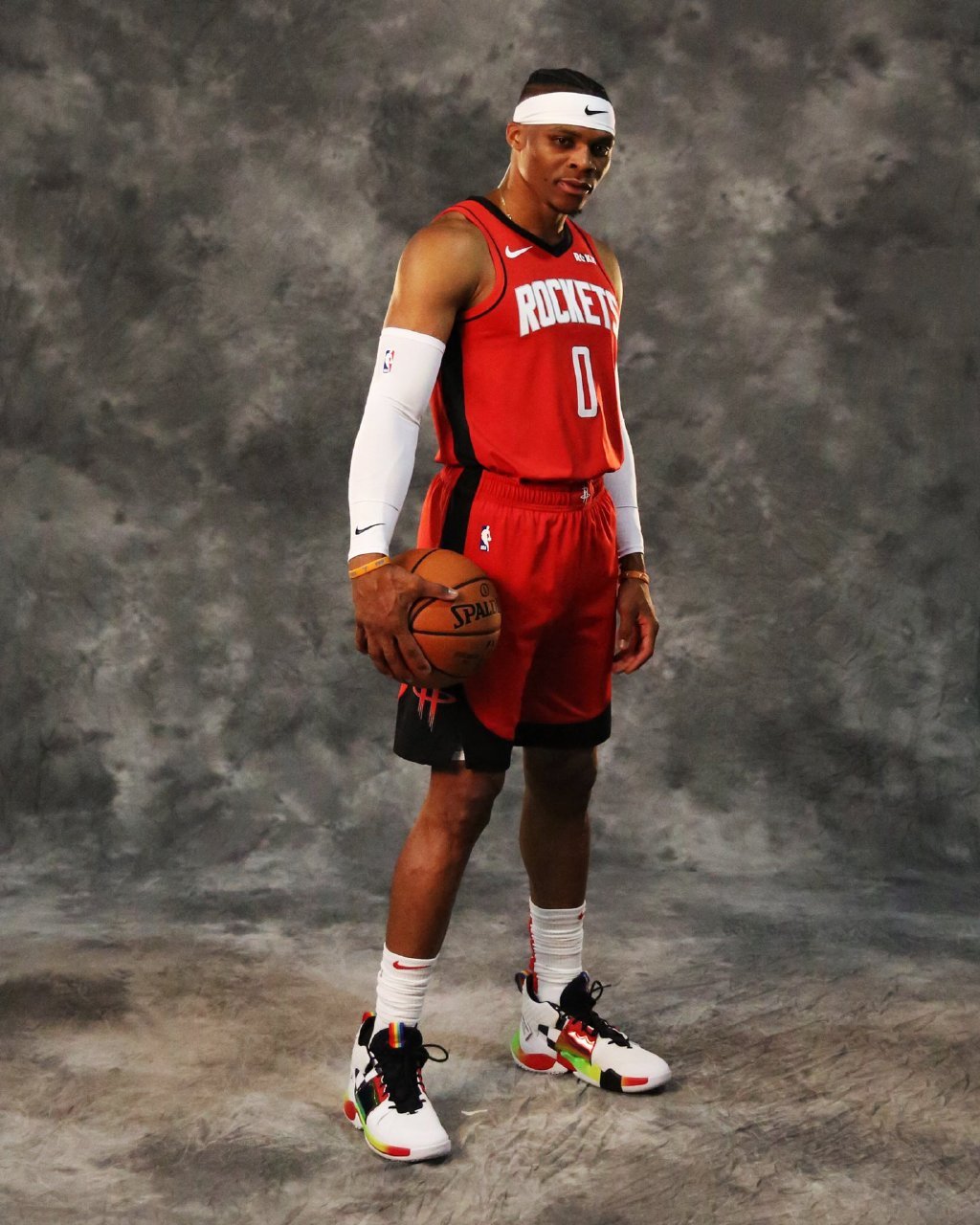 奥尔莫打入国家队生涯第12球，自首秀以来仅次于三人（奥尔莫收获国家队第12球，首秀至今仅落后三人）