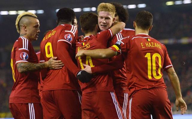 邮报：一组织发起诉讼，要FIFA赔偿球员因转会规定损失的收入（邮报称：某组织起诉国际足联，要求赔付球员因转会规则造成的收入损失）