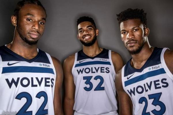 本赛季下半程的国安在成绩层面给了球迷们深刻的落差（国安本赛季后半程的战绩让球迷产生强烈落差感）