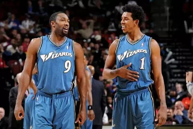 西甲：巴萨4-1大胜瓦伦西亚（西甲：巴萨4-1轻取瓦伦西亚）