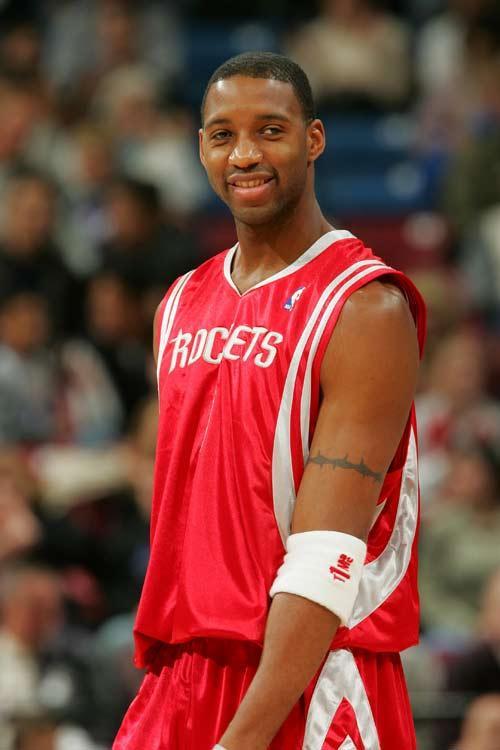 篮球与科技结合的未来（智能科技驱动的篮球新纪元）