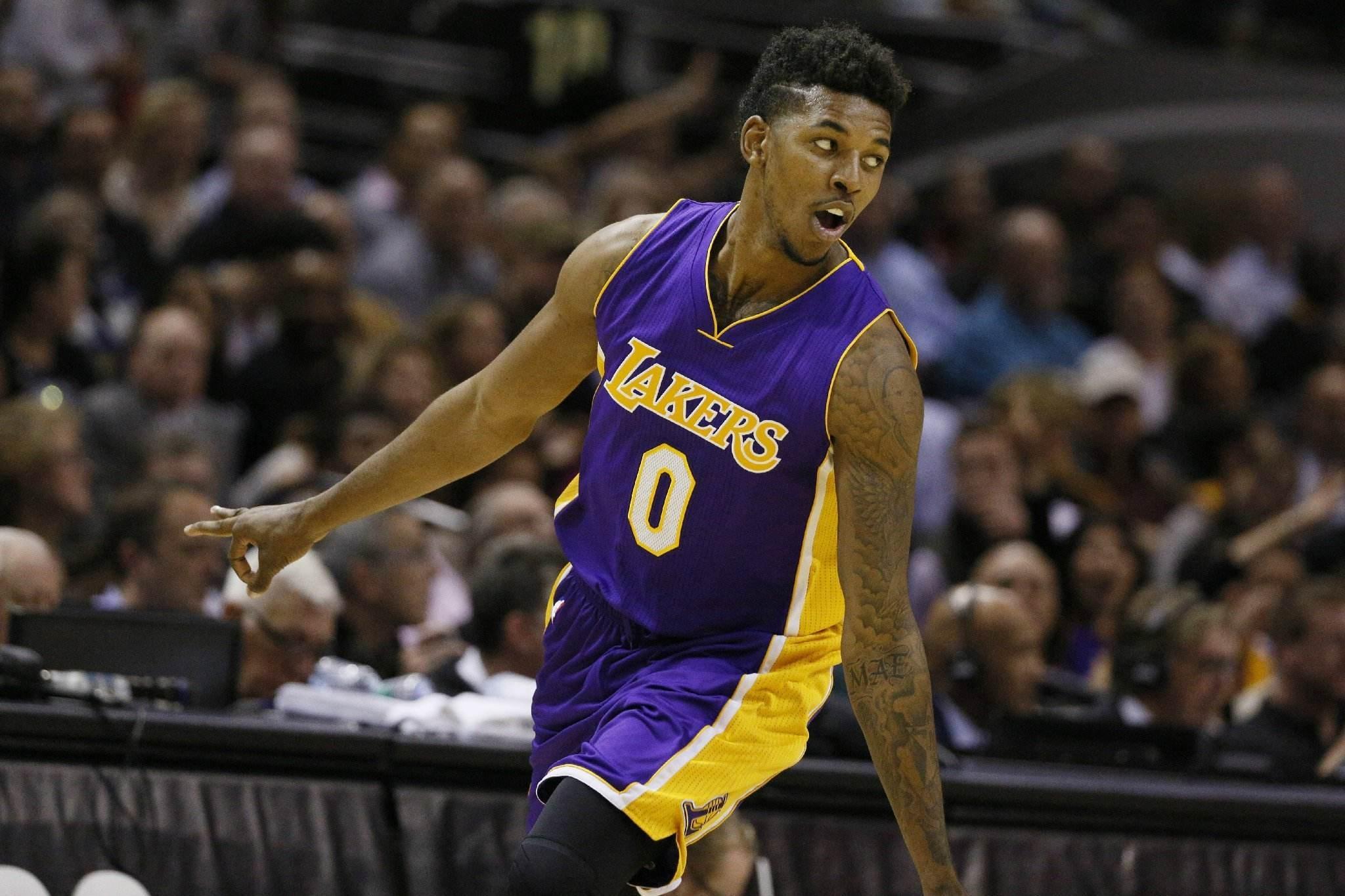 懂球帝12周年120大瞬间1／4决赛：德拜梅磊包揽，谁将杀出半区？（懂球帝12周年120大瞬间八强战：德拜、梅、磊领跑，谁能突围半区？）